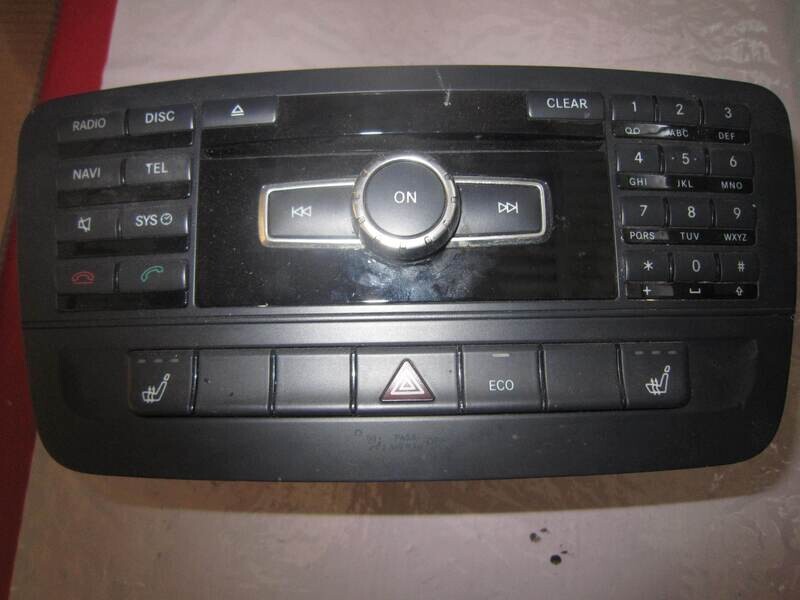 20-32 Autoradio Mercedes A 246 900 58 07 A2469005807 ZG8001 CLASSE B