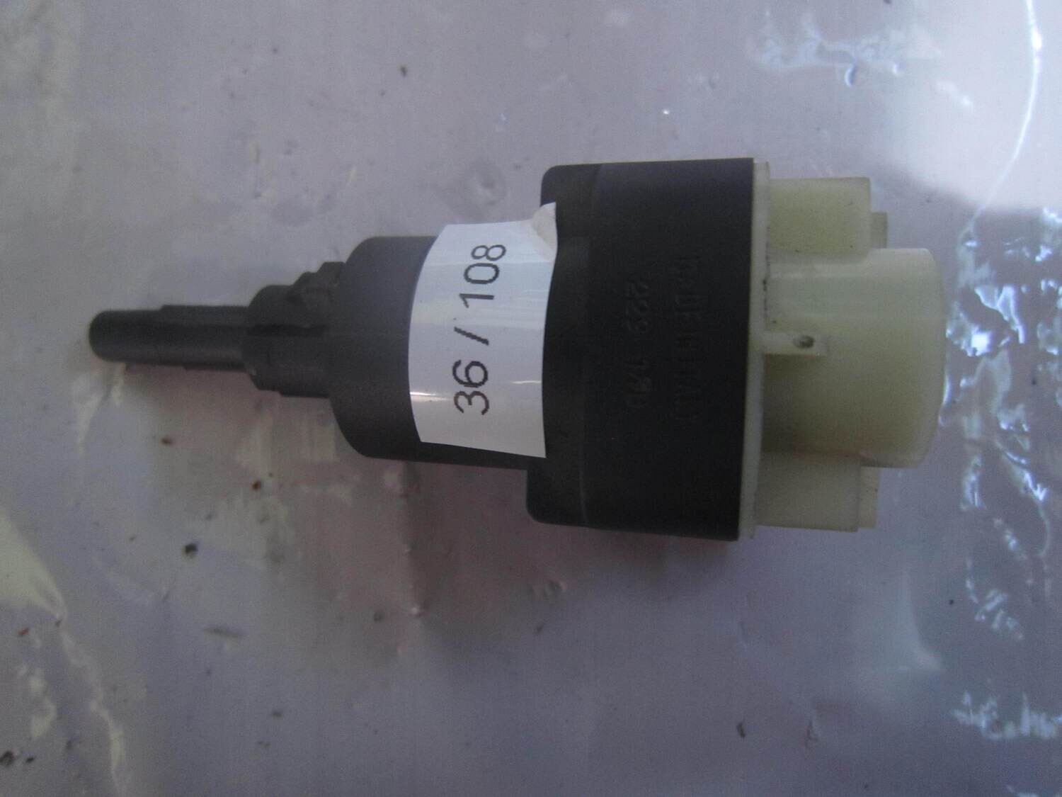 36-108 Interruttore Luce Freni Generica 229 14D 22914D VOLKSWAGEN VARIE