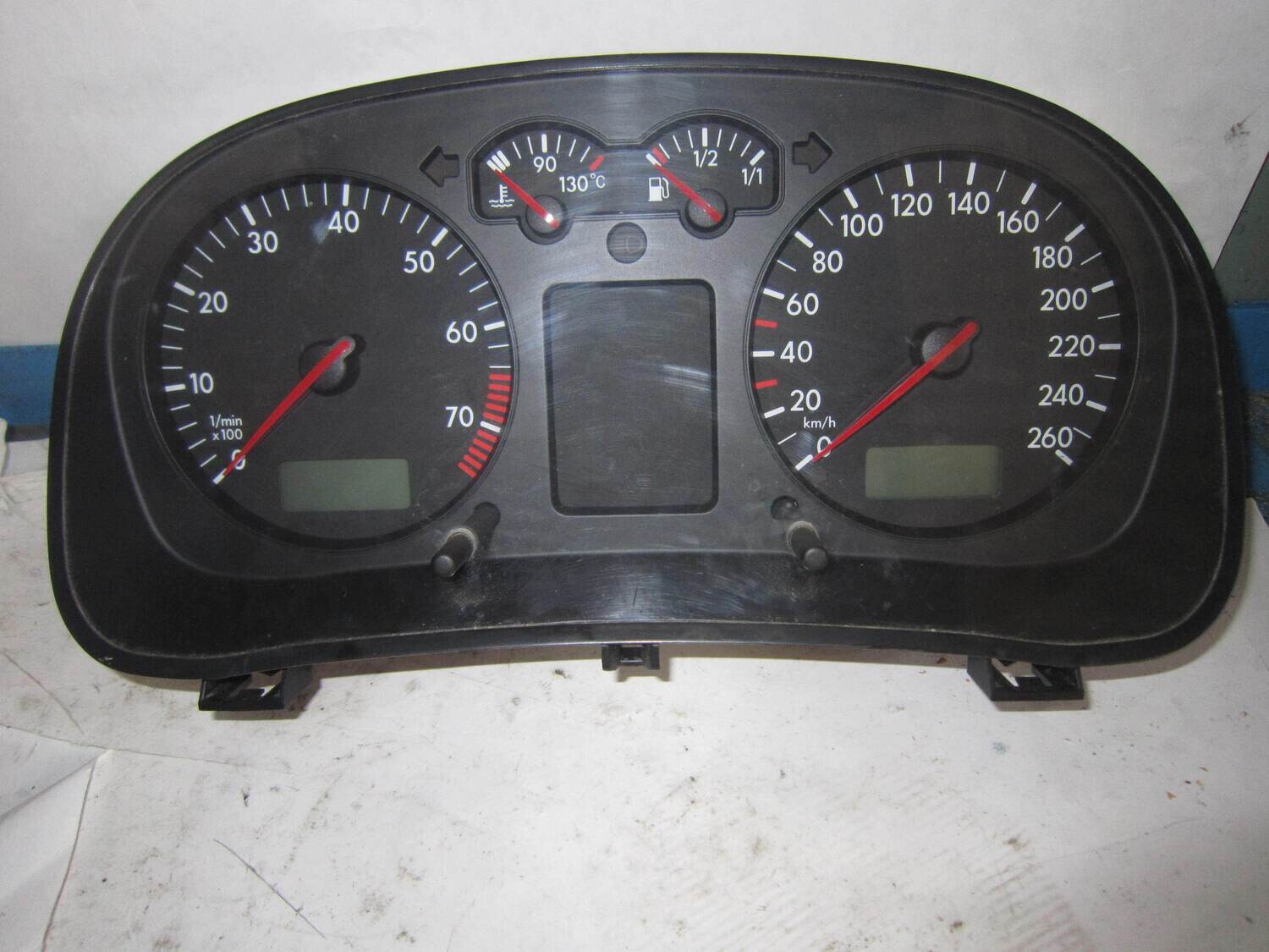 40-227 quadro strumenti / contachilometri motometer 1 035 100 002 0263637501 v:17   volkswagen golf BENZINA