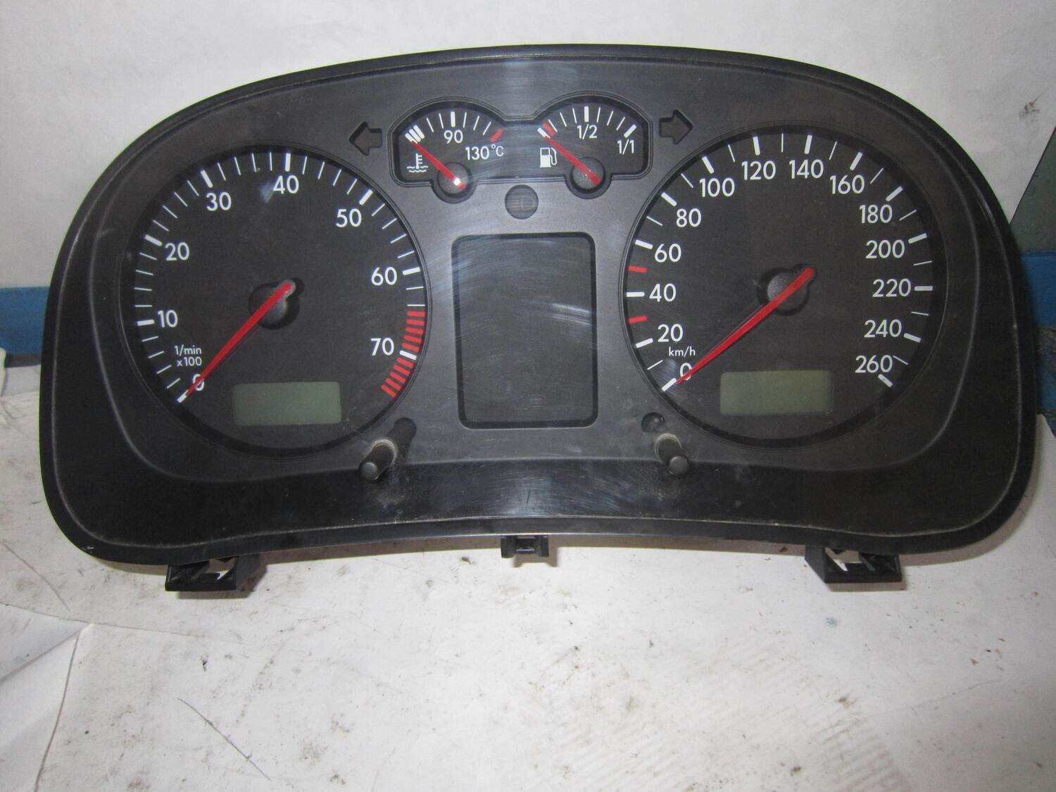 40-227 quadro strumenti / contachilometri motometer 1 035 100 002  0263637501 v:17 volkswagen golf BENZINA