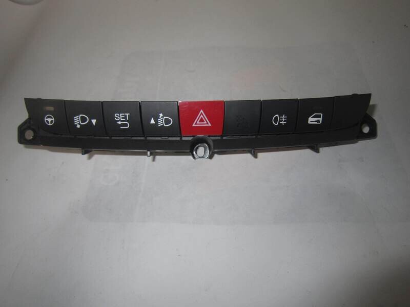400-87 Pulsantiera Interruttori Centrale Fiat f330479701 f 330 4797 01         FIAT  500