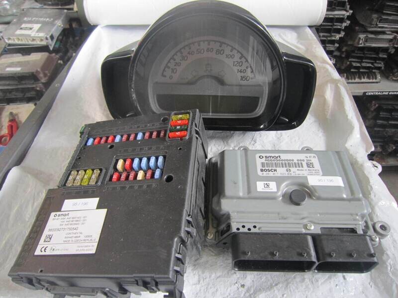 95-196 Kit Motore SMART 0281017623 A6609000800 5WK45148R A4519001402 / 001 A4519003700/001 Diesel FORTWO 451 1.0