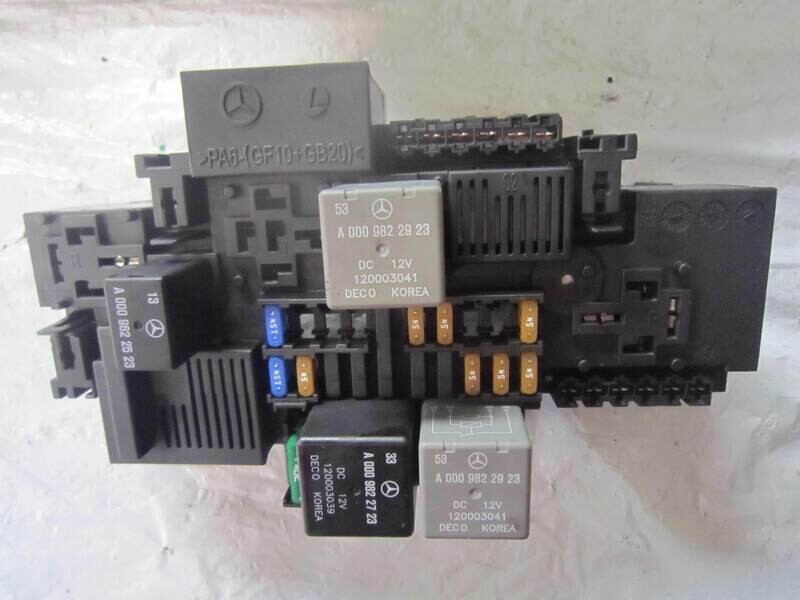 60-134 Scatola Fusibili Mercedes 50W211F04 A2229063202 PDC-E ZGS003 Q06 VARIE