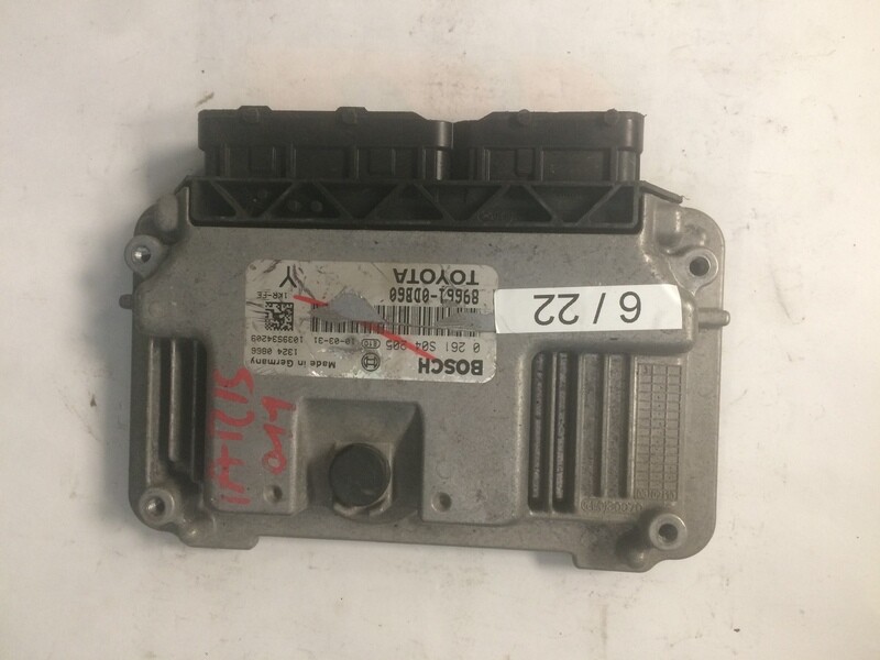 6-22 Centralina Motore Bosch 0261S04205 0 261 S04 205 89661 0DB60 896610DB60 1039S34209      TOYOTA  AYGO / YARIS 1.0 bj09