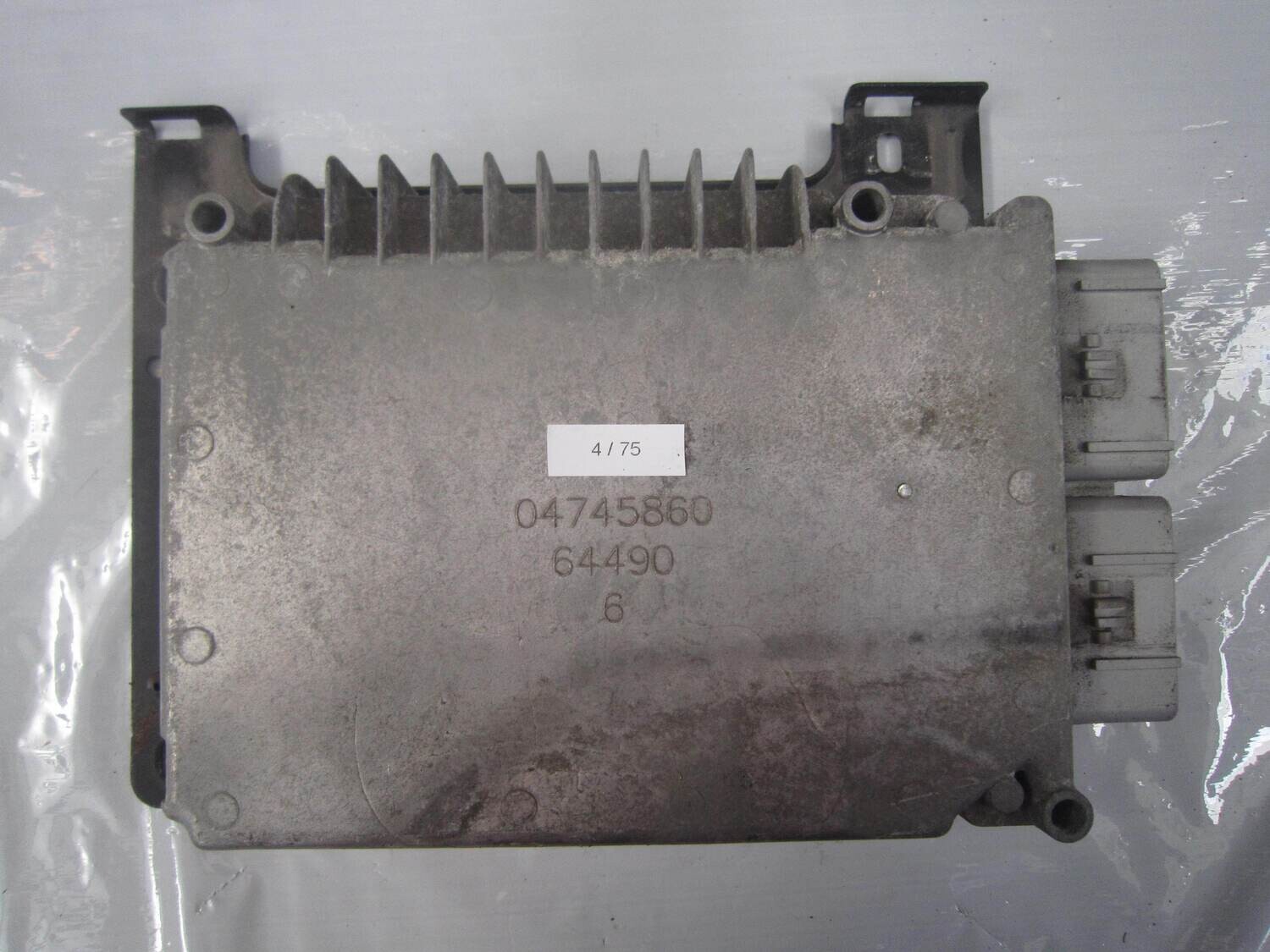 4-75 Centralina Motore Chrysler 04745860   P05033117AD HYB9AA3 05033 117AD 534450 CHRYSLER DIESEL PT CRUISER