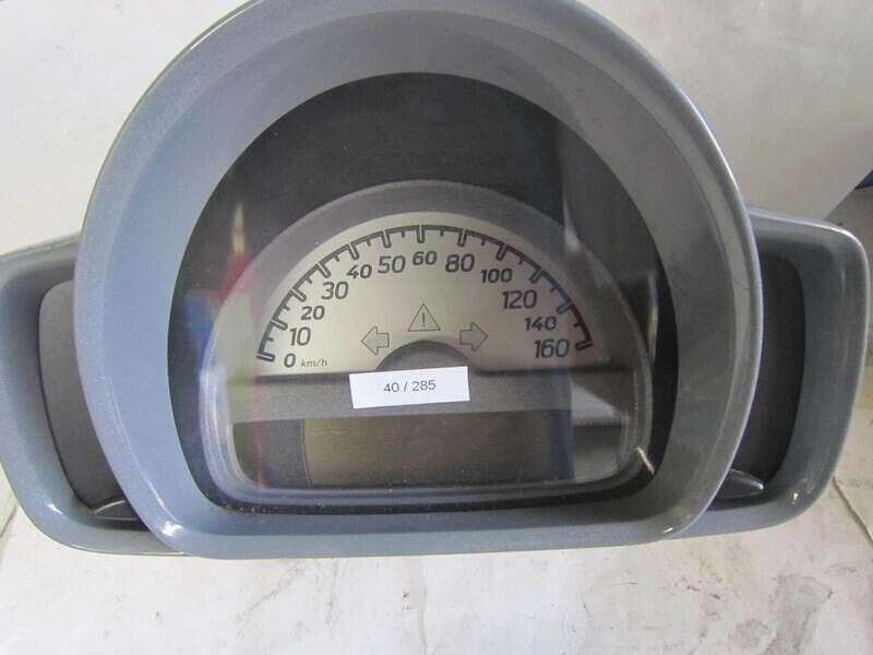 40-285 Quadro Strumenti / Contachilometri Borg A4515403647/001 A4515403647001 1024990-35 102499035 08T039 0128835 SMART Benzina 451