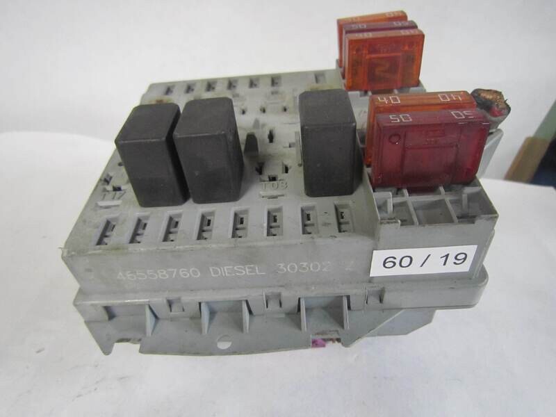 60-19 Scatola Fusibili Delphi 1471900JTD 147 1900 JTD 30302 2 303022       ALFA ROMEO / FIAT / LANCIA  147 1900 JTD