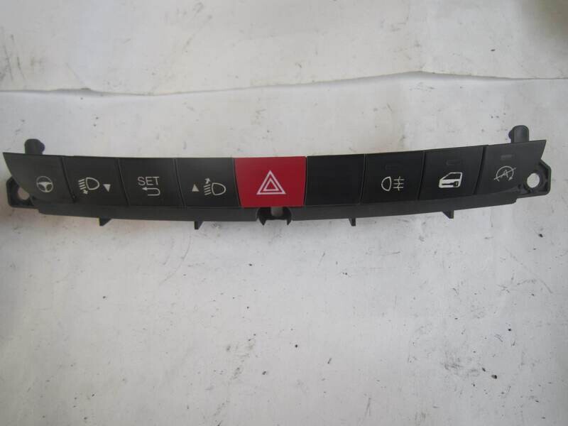 400-246 Pulsantiera Interruttori Centrale Alfa Romeo / Fiat / Lancia 735587840 f 330 2042 01 f330204201 Generica 500