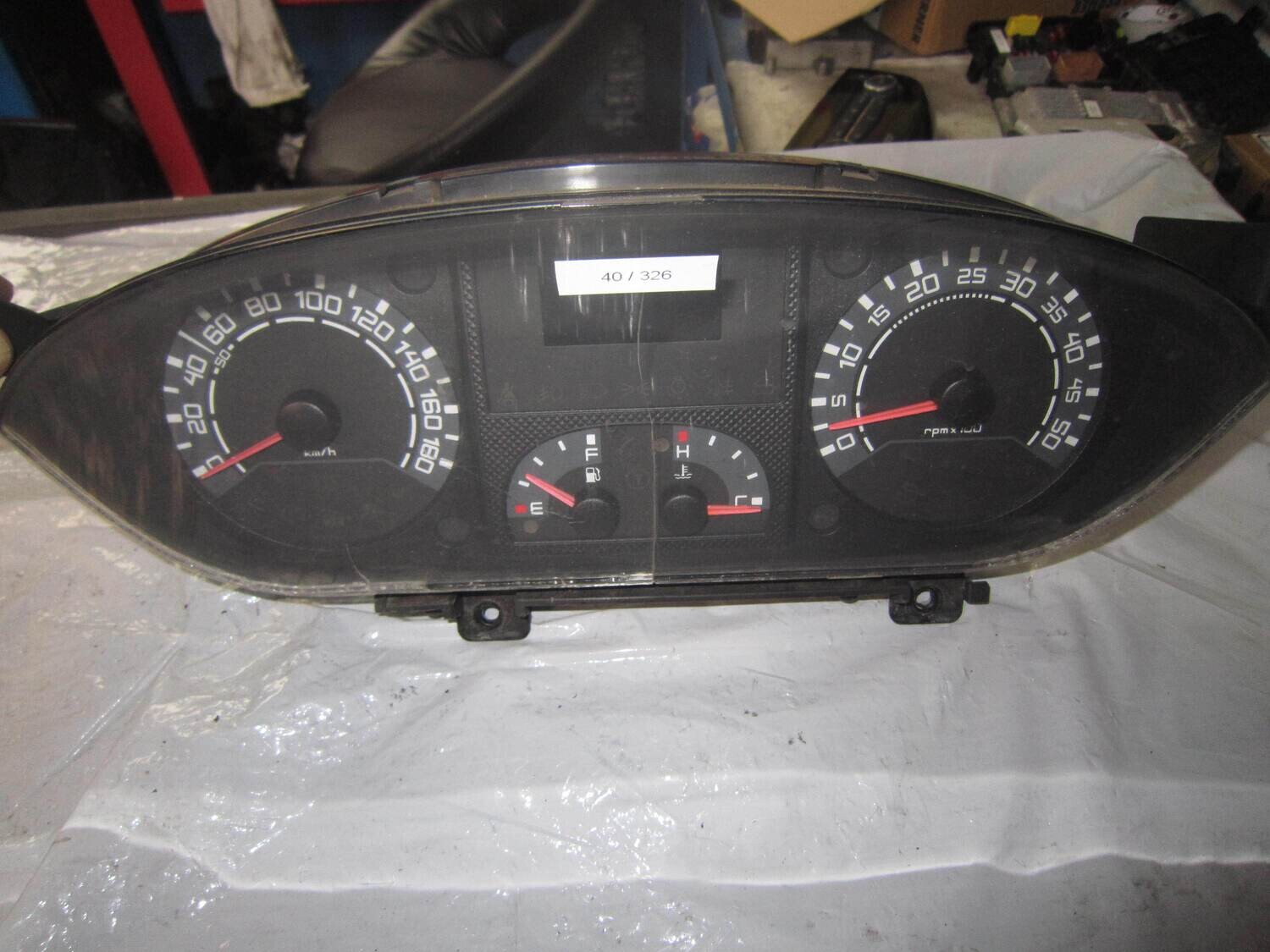 40-326 Quadro Strumenti / Contachilometri Magneti Marelli 69502589 555001210200 555001210100 ALFA ROMEO / FIAT / LANCIA Diesel DAILY