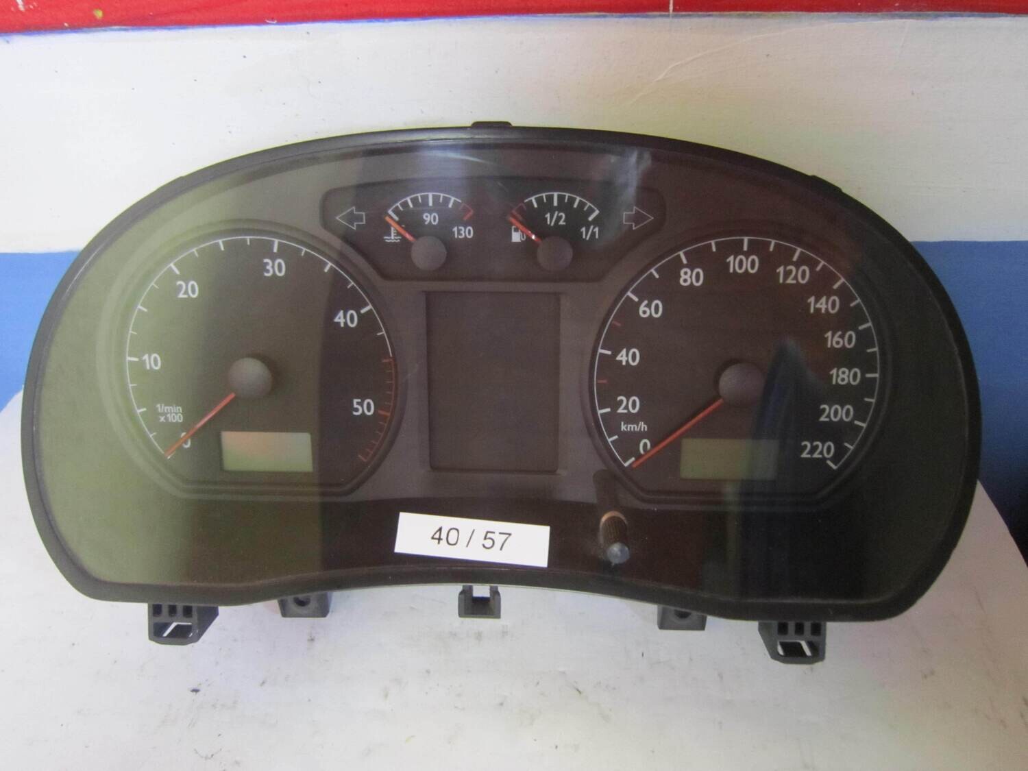 40-57 Quadro Strumenti / Contachilometri Vdo 6Q0 920 800 M B41 6Q0920800MB41 110080 88 311 330 VOLKSWAGEN Diesel POLO
