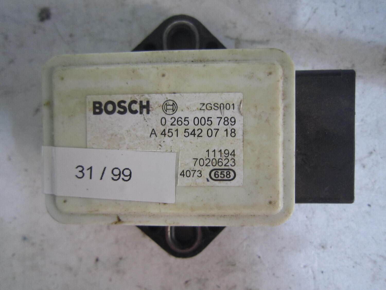 31-99 Sensore Antimbardata Bosch 0 265 005 789 0265005789 A 451 542 07 18 A4515420718 SMART Generica FORTWO 451