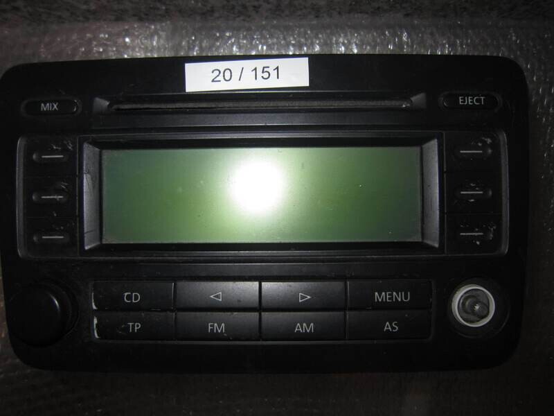 20-151 Autoradio Blaupunkt  VW RCD 300 VWZ2Z2         VOLKSWAGEN  FOX