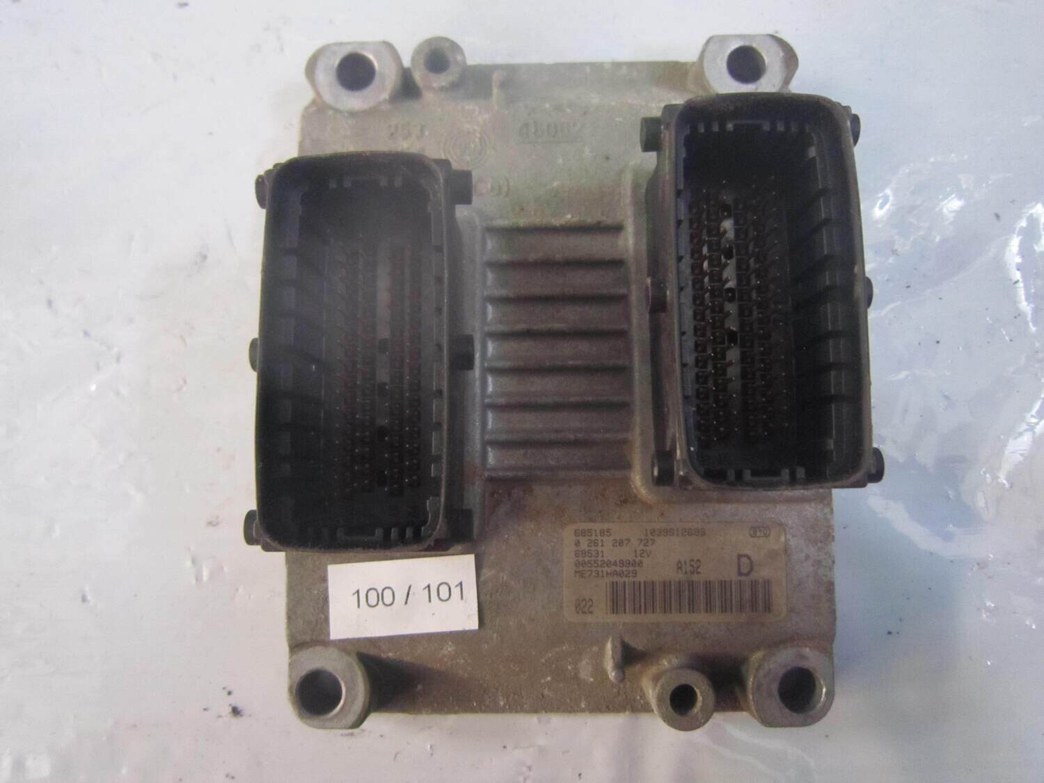 100-101 Centralina Motore Bosch 0 261 207 727 0261207727 685185 1039S12683 00552049900  ALFA ROMEO / FIAT / LANCIA Benzina 147