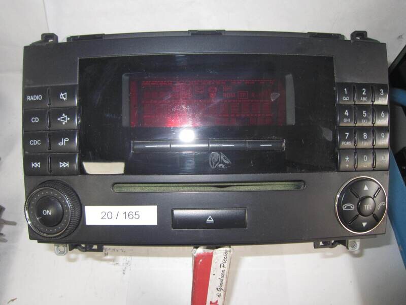 20-165 Autoradio Mercedes Benz A 169 820 75 89 A1698207589 MF2550   CLASSE A