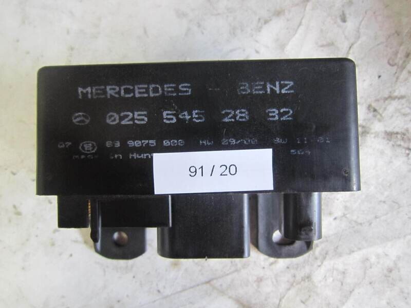91-20 Rele' Candeletta Mercedes Benz 025 545 28 32 0255452832 VARIE