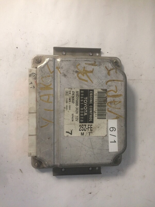 6-1 Centralina Motore Denso 8966174161 2120006731  TOYOTA  IQ 1.0 benzina