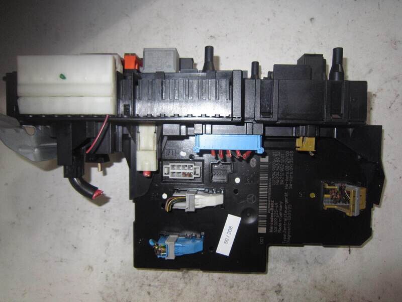 50-208 Body Computer Hella KG 5DK 009 225-49 5DK00922549 204 545 89 32 2045458932 SW 212 902 12 01 Mercedes CLASSE  C