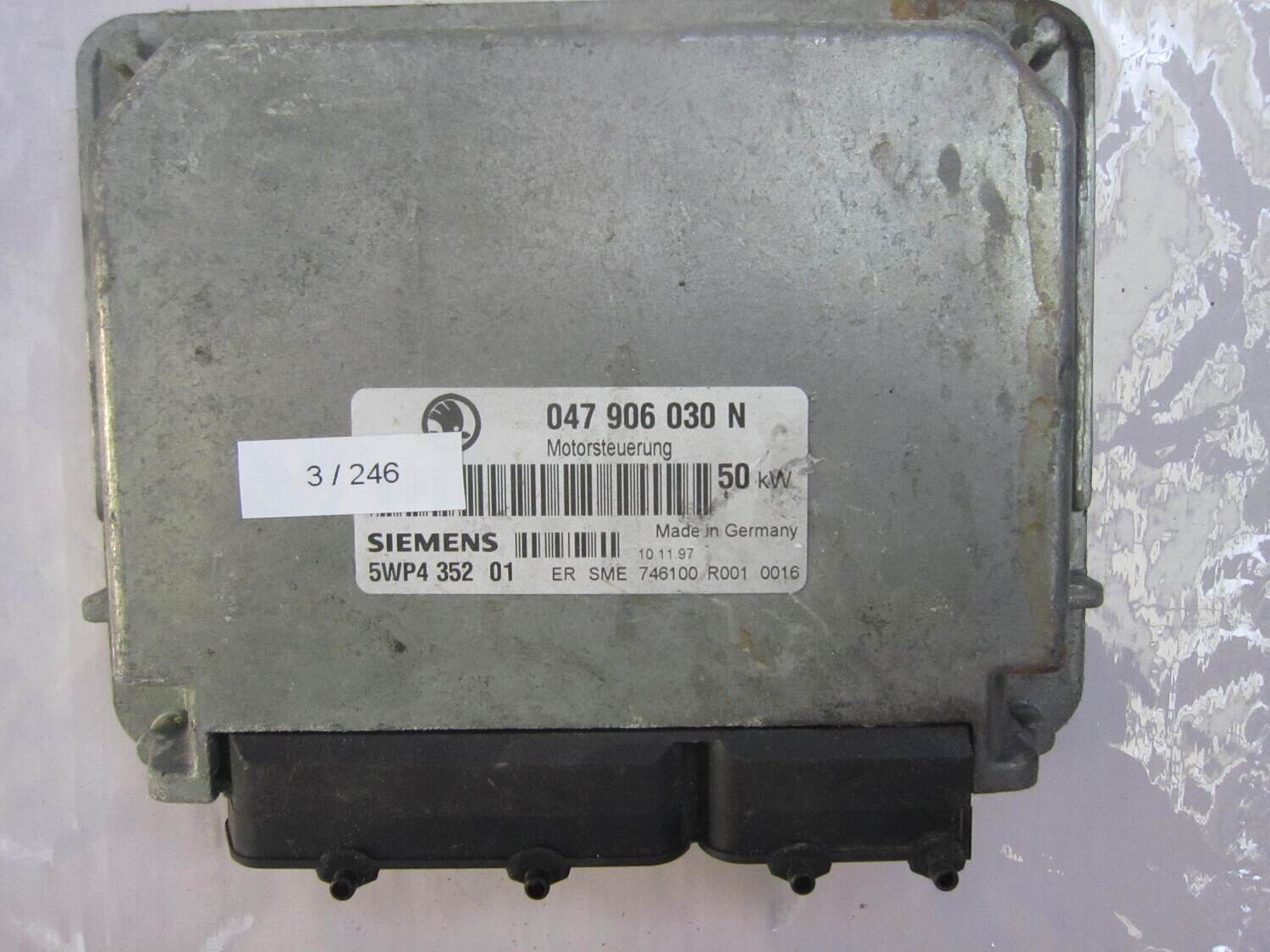 3-246 Centralina Motore Siemens 5WP4 352 01 5WP435201 047 906 030 N 047906030N SKODA Benzina FELICIA