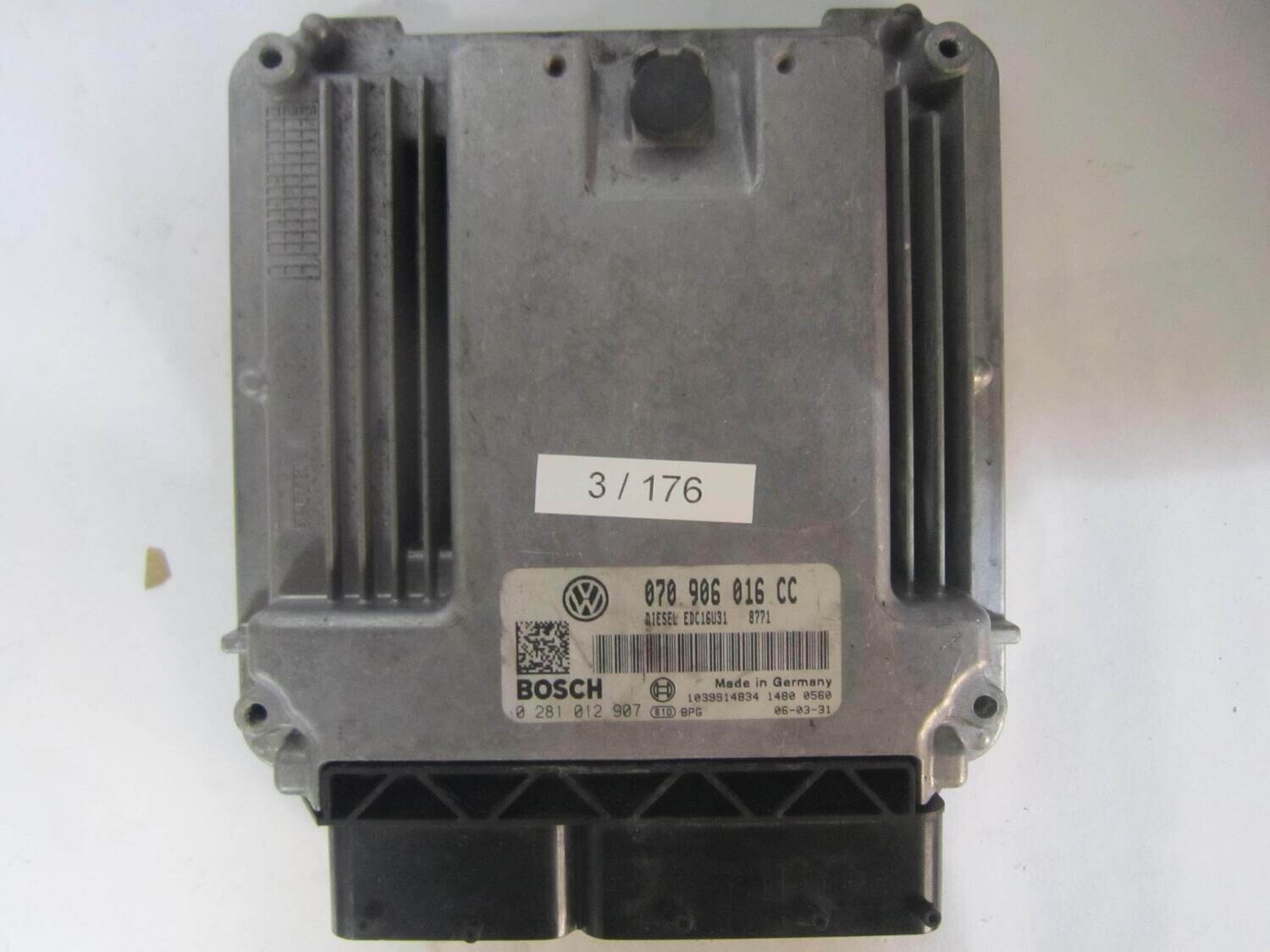 3-176 Centralina Motore Bosch 0 281 012 907 0281012907 070 906 016 CC 070906016CC 1039S14834 EDC16U31 VOLKSWAGEN VARIE
