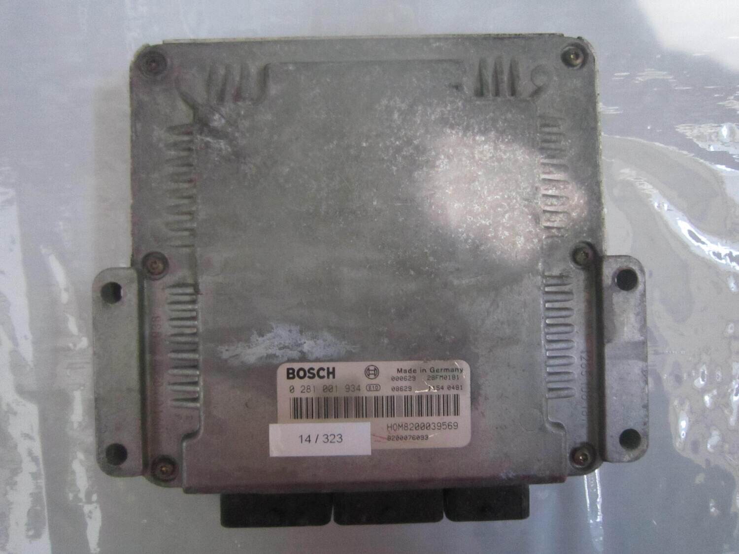 14-323 Centralina Motore Bosch 0 281 001 934 0281001934 8200039569 28FM0181 8200076093  RENAULT Diesel VARIE
