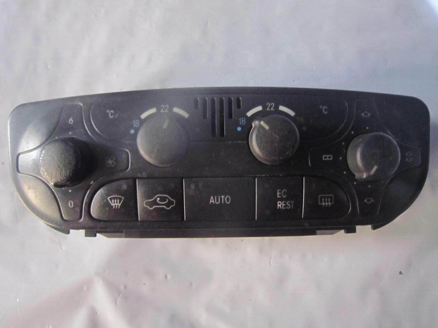 400-410 Unità di controllo del clima Bosch 203 830 02 85 2038300285 9 140 010 322    MERCEDES Generica CLASSE C