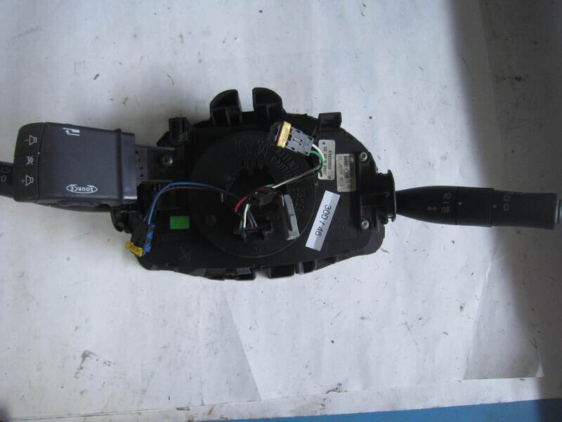 300-46 Comando Luci Devioluci Frecce Tergi Cruise Valeo  618300020 61835909  8200210459      RENAULT  Megane