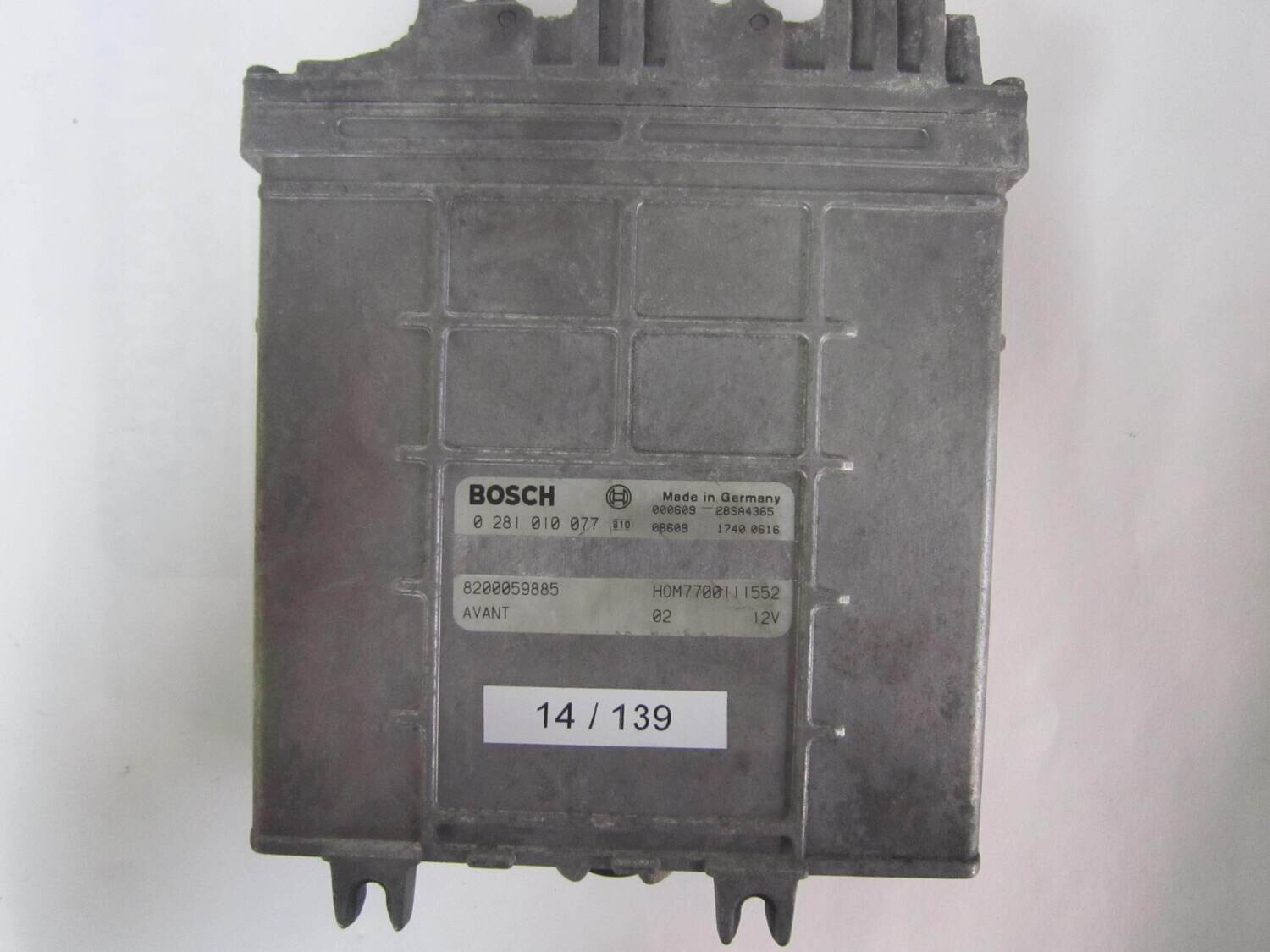 14-139 Centralina Motore Bosch 0281010077 0 281 010 077 8200059885  HOM 7700111552 HOM7700111552 28SA4365    RENAULT  SCENIC 1.9 DTI