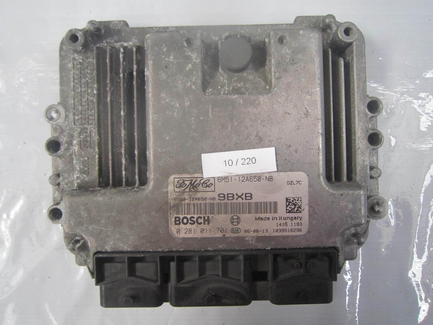 10-220 Centralina Motore Bosch 0 281 011 701 0281011701 4M51-12A650-NB 1039S16296 9BXB  FORD DIESEL FOCUS