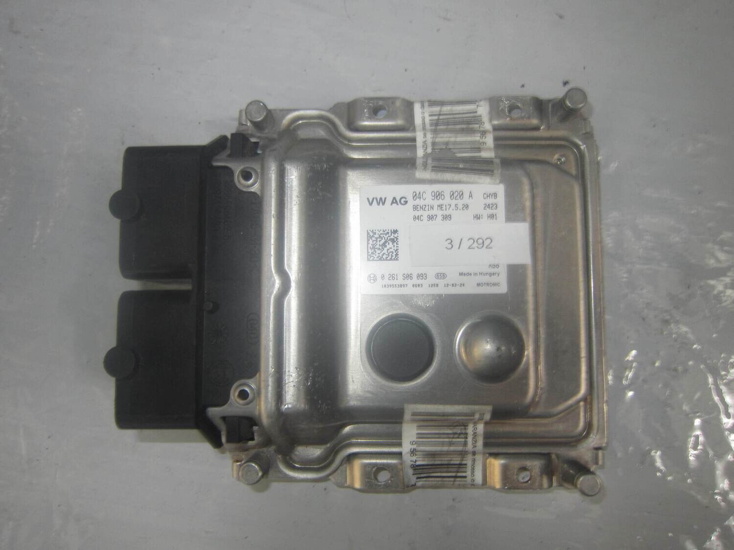 3-292 Centralina Motore Bosch 0 261 S06 093 0261S06093 04C906020A 1039S53897 ME17.5.20  VOLKSWAGEN Benzina UP
