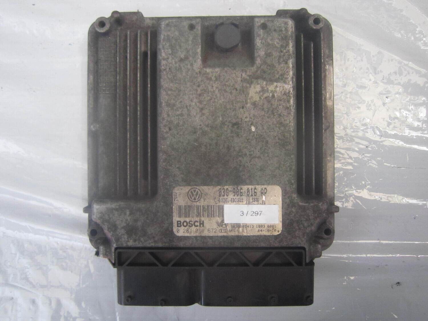 3-297 Centralina Motore Bosch 0 281 011 672 0281011672 03G  906 016 AP 1039S54413 EDC16U1  VOLKSWAGEN Diesel VARIE