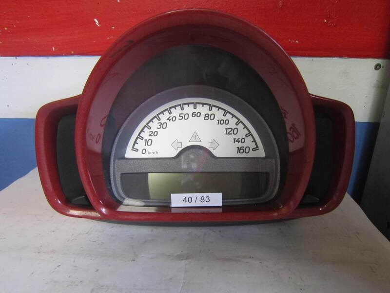 40-83 Quadro Strumenti / Contachilometri Smart A 451 540 36 47 / 001 A4515403647001 1024990-35 102499035 08T031  BENZINA 451