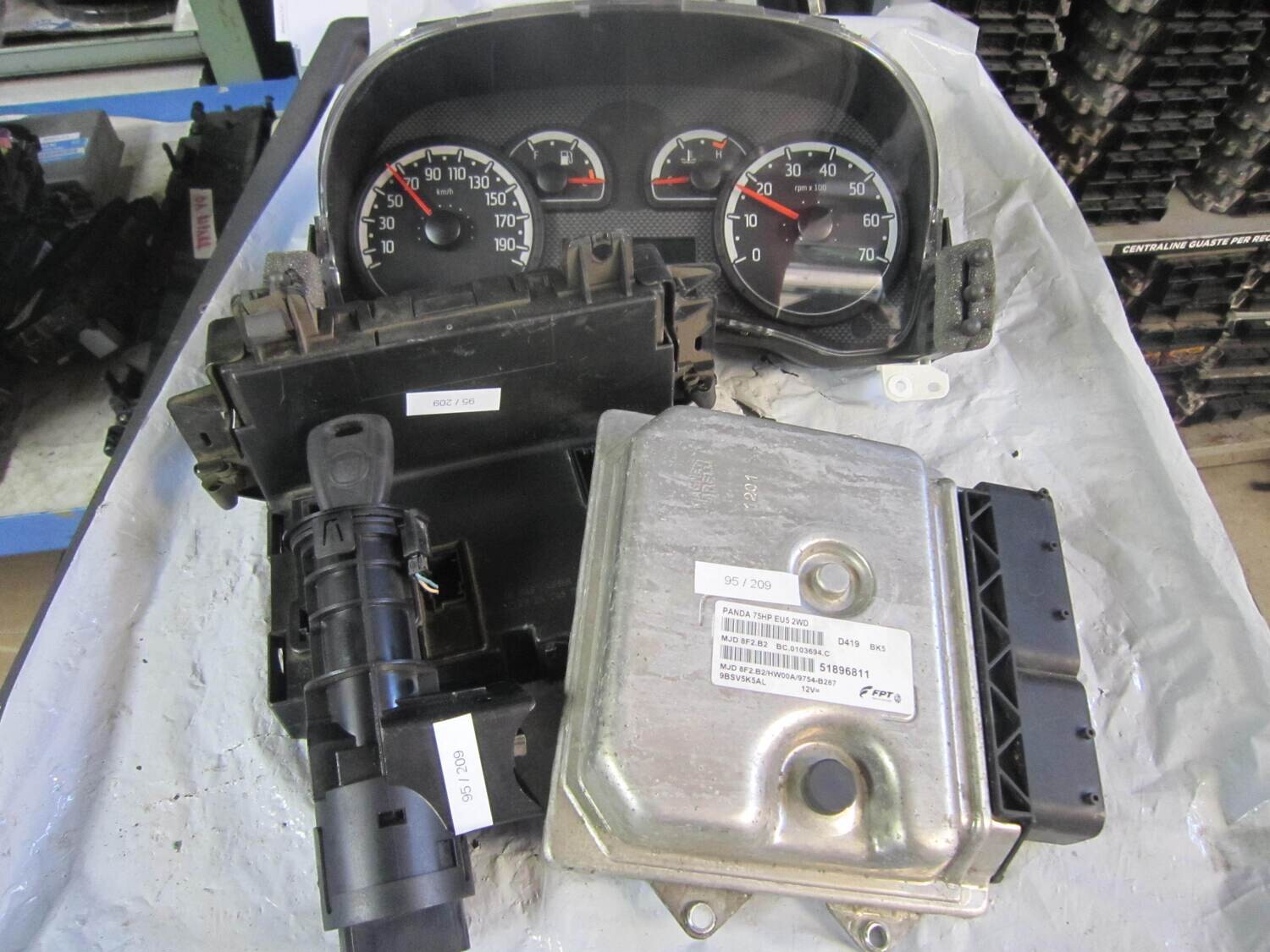 95-209 Kit Motore Alfa Romeo / Fiat / Lancia 51896811   MJD 8F2.B2 51896811MJD8F2B2 51885379 555000460104  51885379 61027500 46845361   169/843 Diesel PANDA 1.3