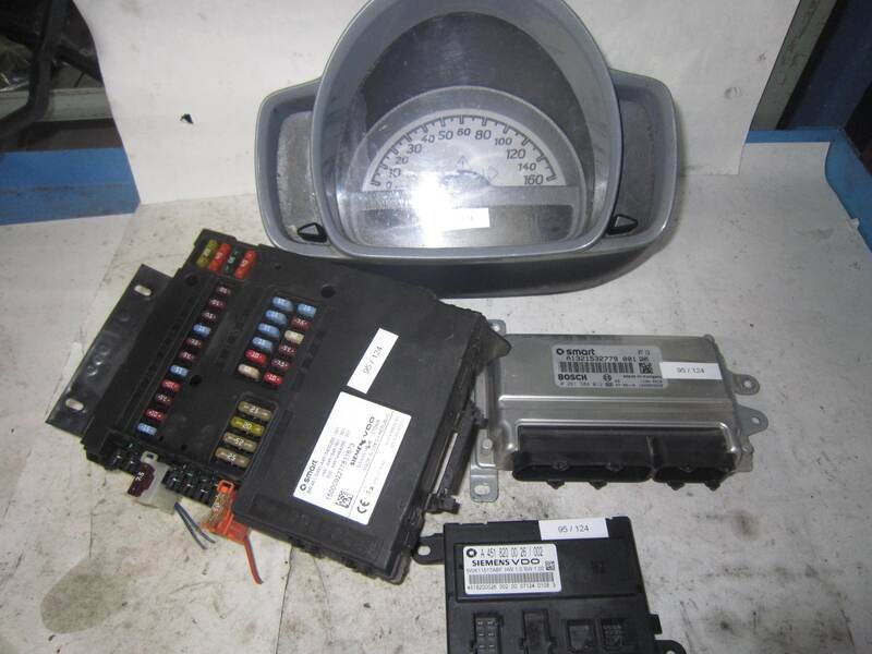 95-124 Kit Motore Smart 0 261 S04 012 0261S04012 A1321532779 001 5WK11517ABF A4515400350/001 A4515402747/001 Benzina 451