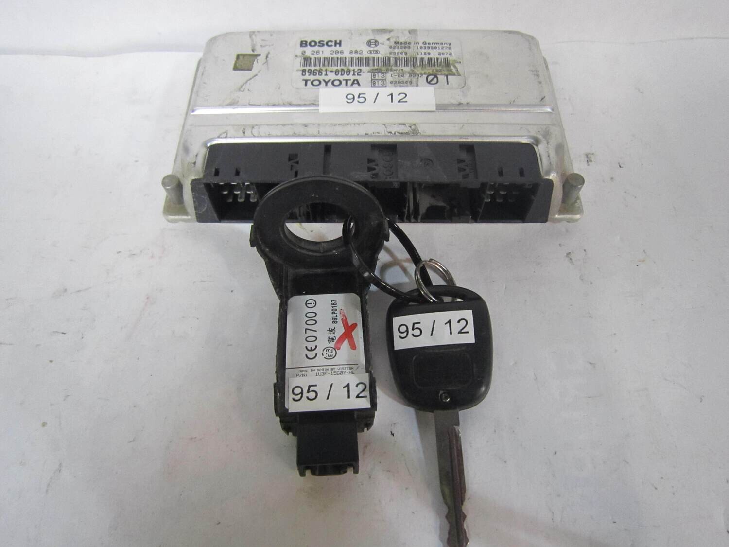 95-12 Kit Motore Toyota 0 261 206 882 0261206882 89661-0D012 896610D012 1039S01276 1U3F-15607-RE CHIAVE Benzina YARIS 1.0