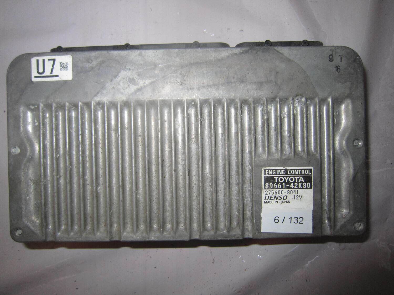 6-132 Centralina Motore Denso 89661-42K80 8966142K80 275600-8041 2756008041 U7 TOYOTA Ibrida RAV 4