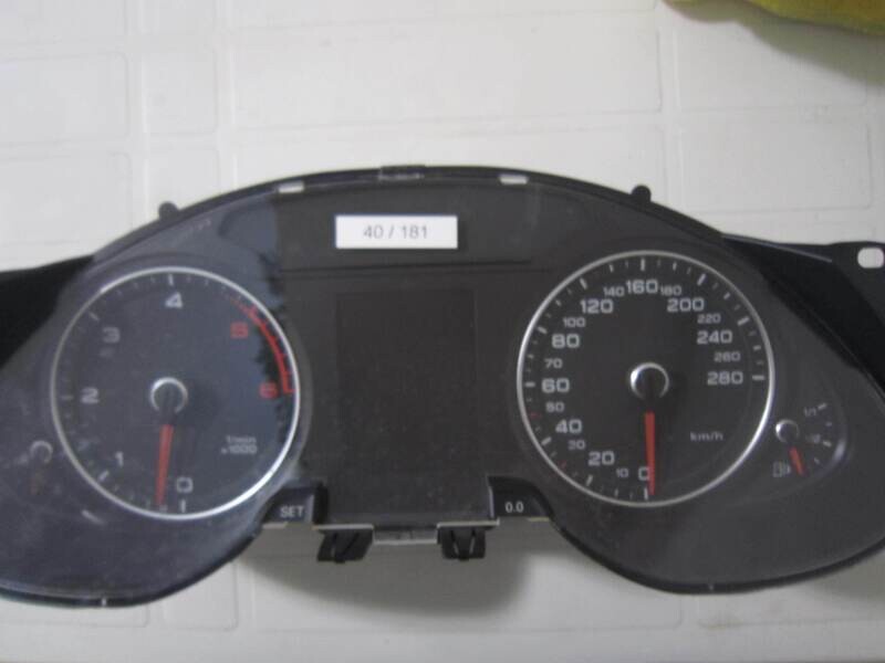 40-181 Quadro Strumenti / Contachilometri Magneti Marelli 8K0 920 931 J 8K0920931J 503 002 561 402 503002561402 AUDI Diesel A 4