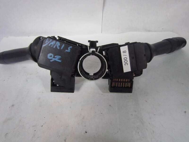 300-8 Comando Luci Devioluci Frecce Tergi Cruise Toyota  17F143 17F144        TOYOTA  YARIS
