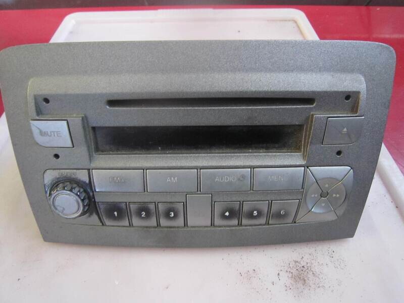 20-330 Autoradio Bosch 735 452 842 0 7354528420 7 647 338 316 7647338316 LANCIA 848 C1V2  LANCIA MUSA