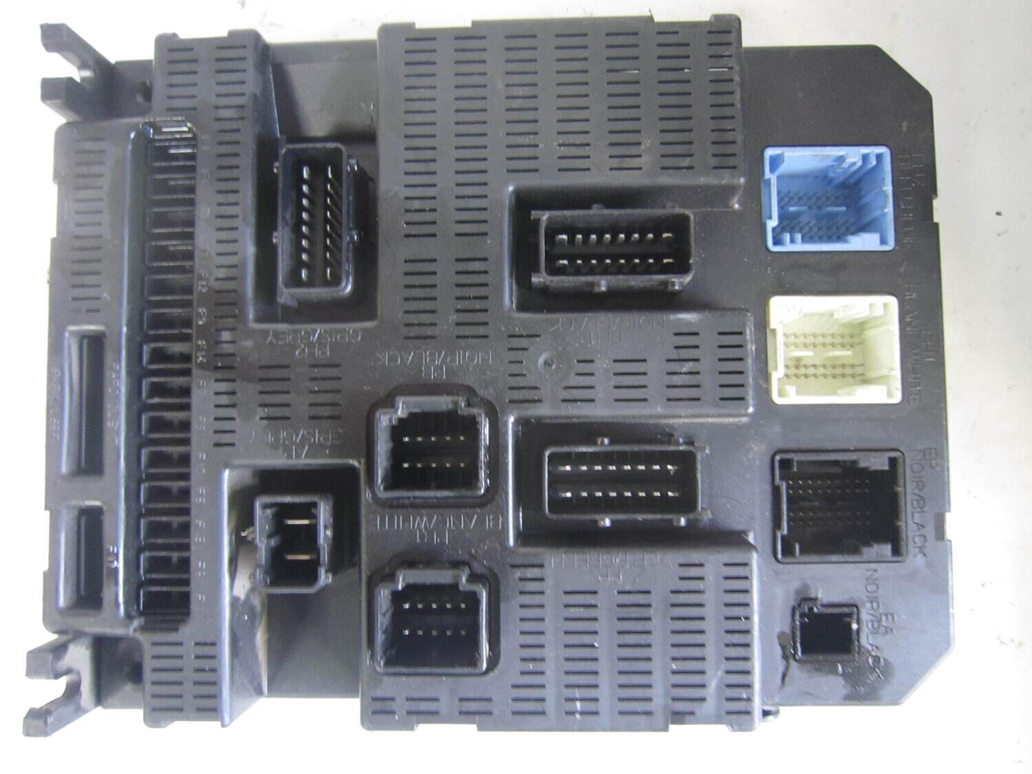 50-177 body computer valeo 96 592 853 80 bsi 2004 p06-00    citroen / peugeot varie