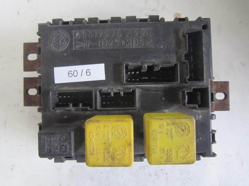 60-6 Scatola Fusibili Alfa Romeo / Fiat / Lancia 46517276 A223 Diesel MULTIPLA