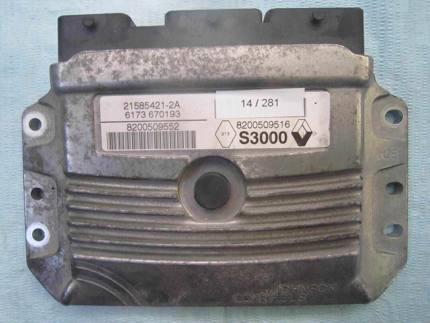 14-281 Centralina Motore Johnson Controls 21585421-2A 215854212A 6173 670193 6173670193 8200509552 8200509516 S3000 RENAULT Benzina VARIE 1.6