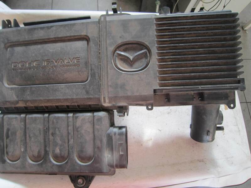 7-229 Centralina Motore Denso 100140-9895 1001409895 ZJ38 MAZDA Benzina 2