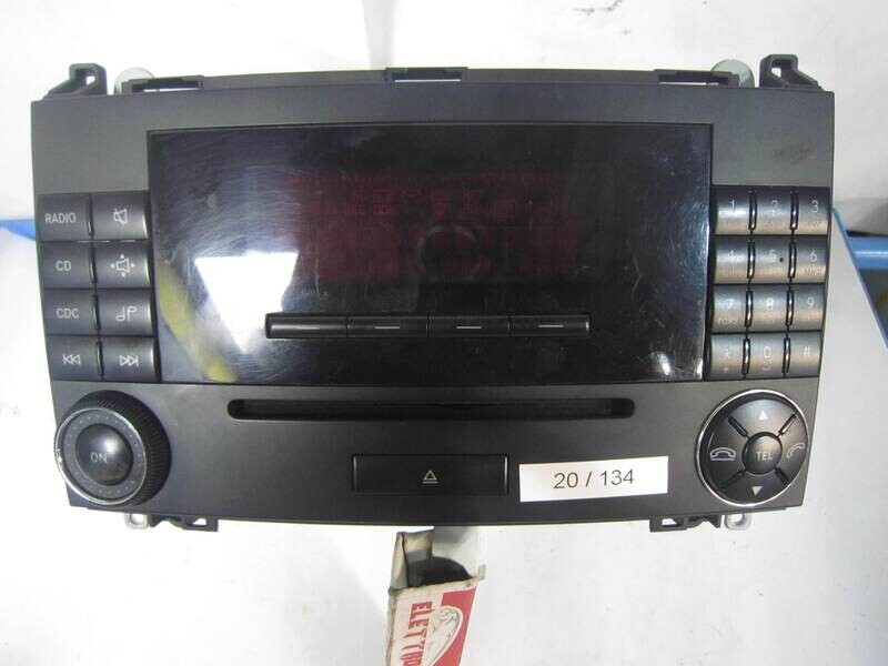 20-134 Autoradio Mercedes Benz A1698207589 A 169 820 75 89 MF2550        MERCEDES BENZ  CLASSE A