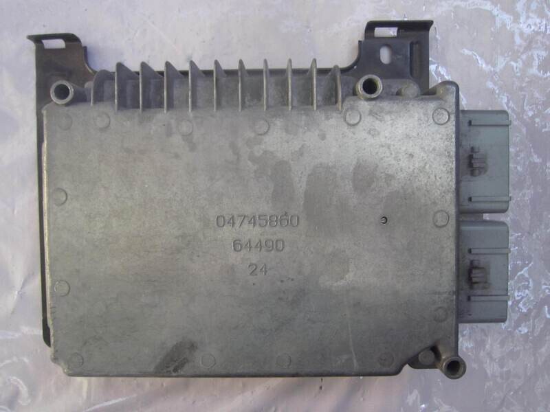 4-66 Centralina Motore Chrysler 04745860 P05033116AD HYN9AB3 05033 116AD 609998 Diesel SEBRING 2.2