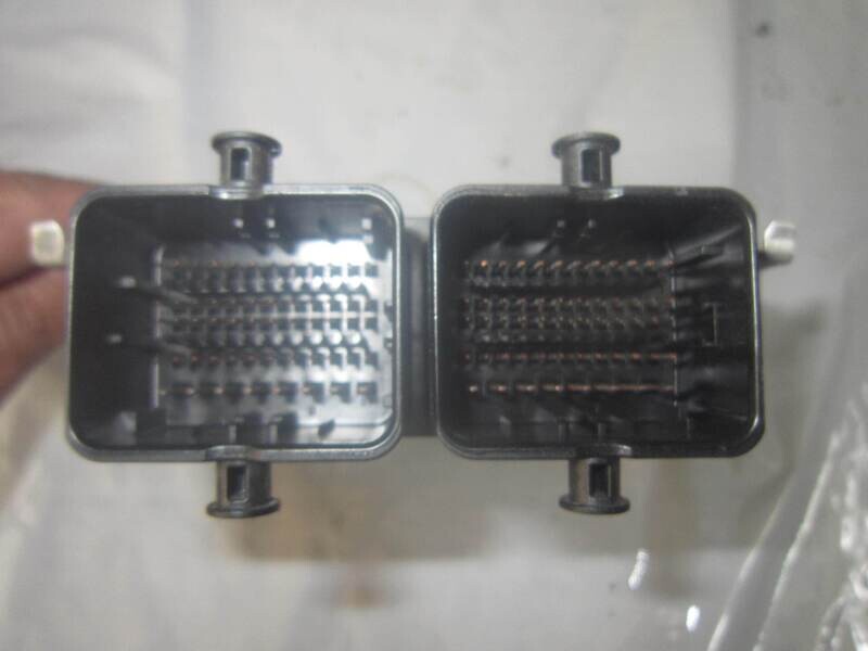7-338 Centralina Motore Motronic 0 261 S19 924 0261S19924 33920-50SB0 1039T25265   SUZUKI Benzina BALENO