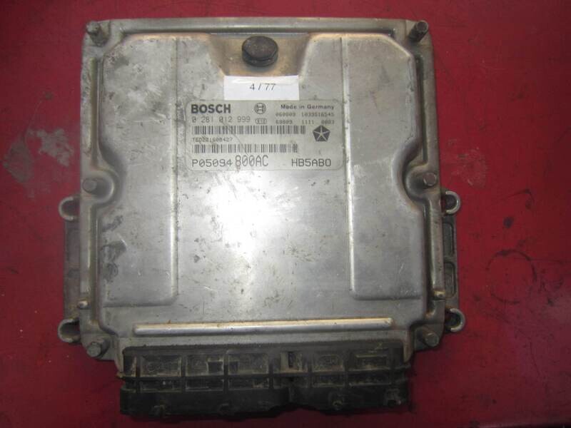 4-77 Centralina Motore Bosch 0 281 012 999 0281012999 P05094800AC 1039S16545 HB5ABO  CHRYSLER DIESEL VOYAGER