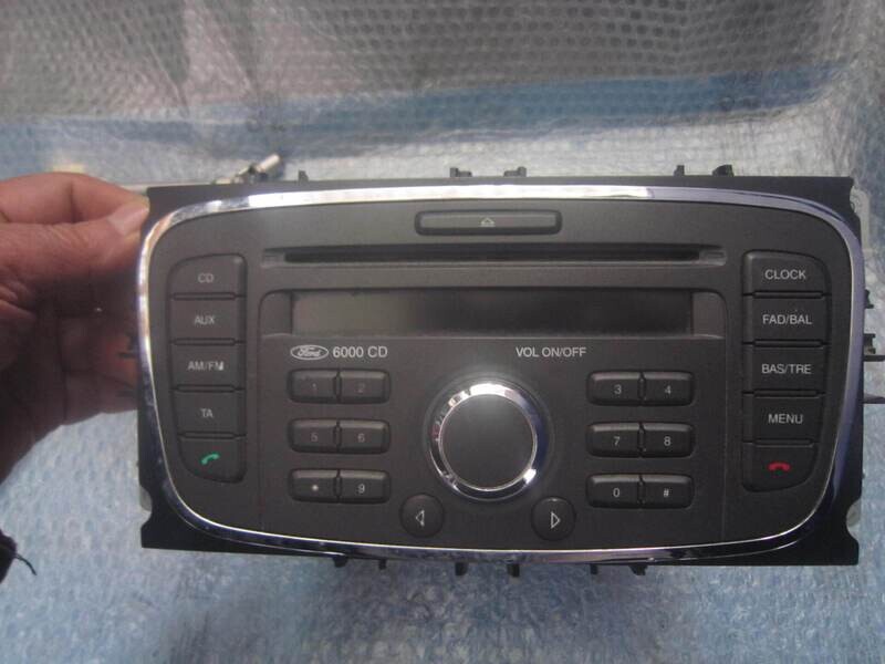 20-378 Autoradio Ford 7M5T-18C815-BA 7M5T18C815BA V038997 KW2000   FORD  FOCUS