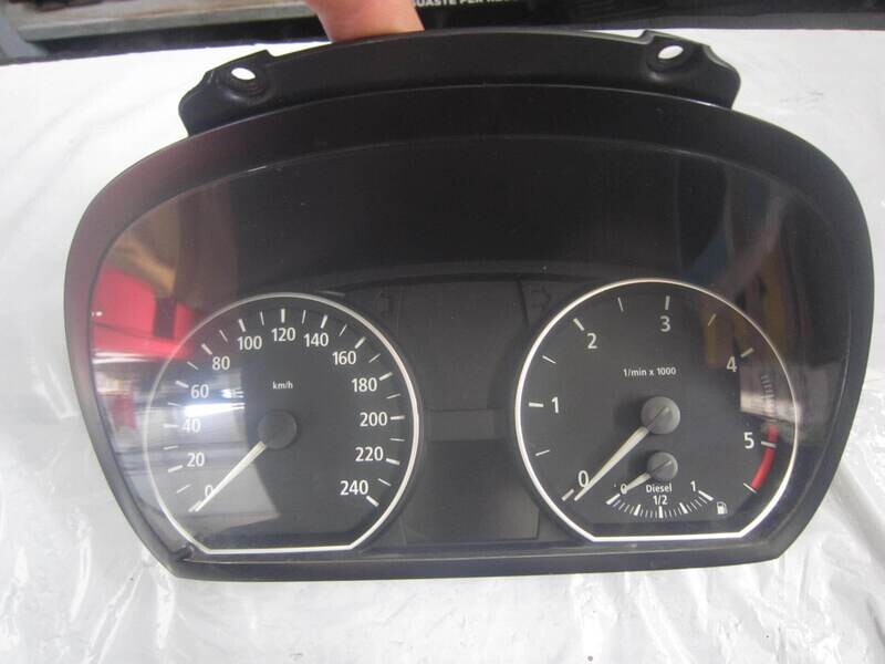 40-386 Quadro Strumenti / Contachilometri Borg 1041568   6 947 136    BMW DIESEL SERIE 1