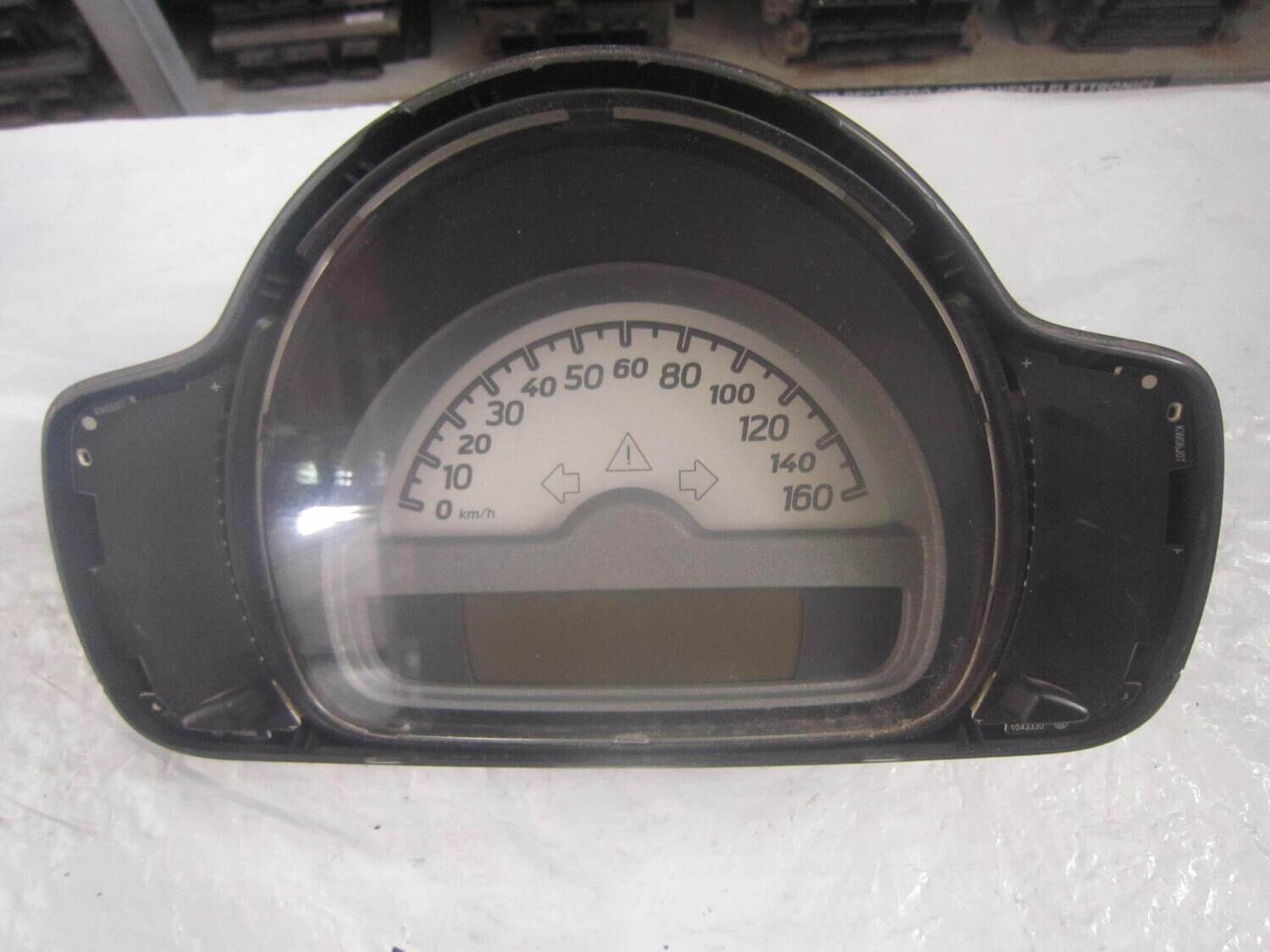 40-391 Quadro Strumenti / Contachilometri Borg A4515402747/001 A4515402747001     SMART Benzina 451