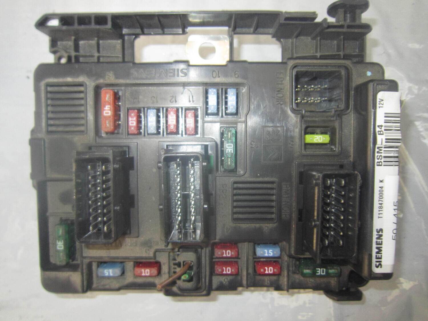 50-415 Body Computer Siemens T118470004   BSM-B4 9643498780-00   CITROEN / PEUGEOT BENZINA 206